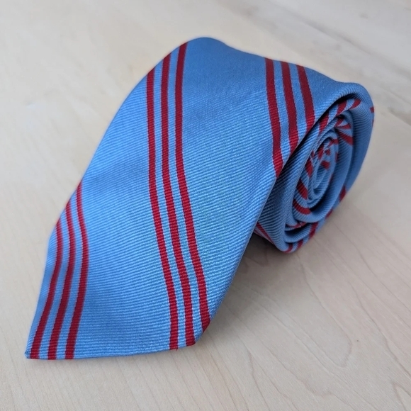 Brooks Brothers Blue and Red Striped Silk Tie - Picture 2 of 7